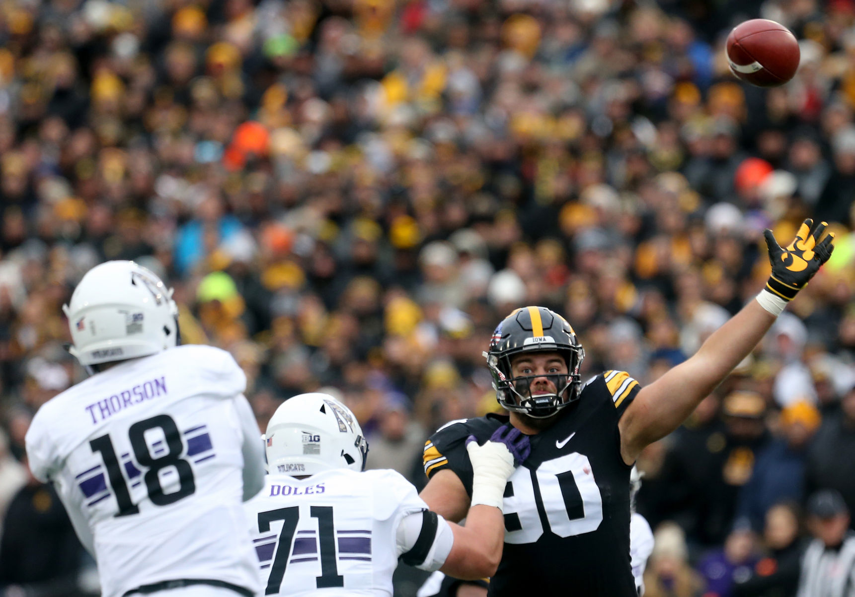 111018-Iowa-Football-025